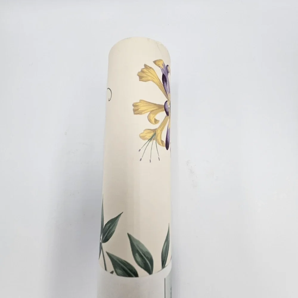 Vintage Wallquest Wallpaper Roll NS31307 Floral Vinyl Wallcovering Purple Yellow